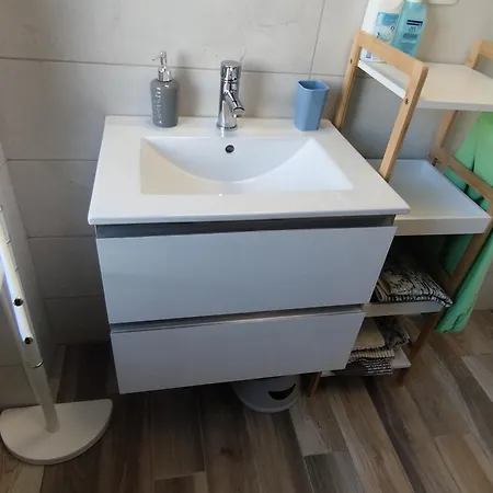 Apartma Mb Center Apartment *