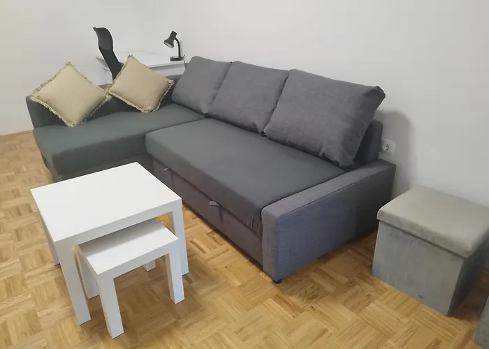 Apartma Mb Center דירה